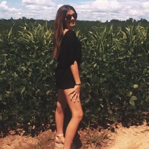 Meet your Posher, Ava